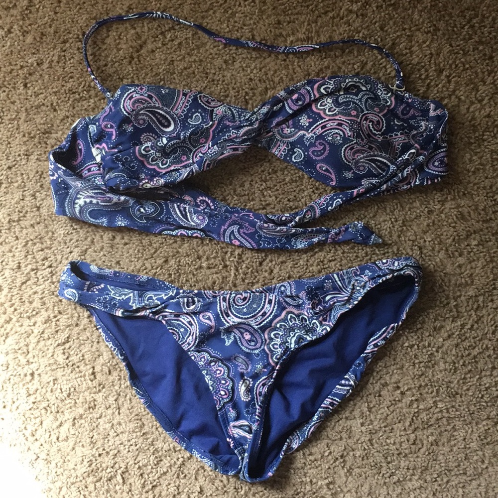 Swim suit